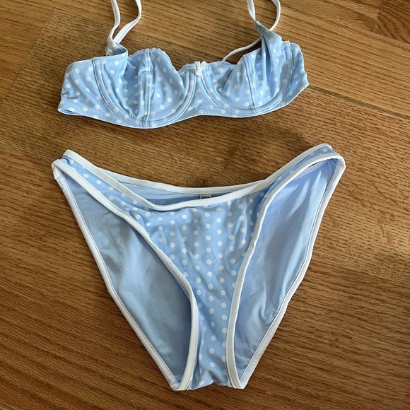 Frankie’s bikinis set